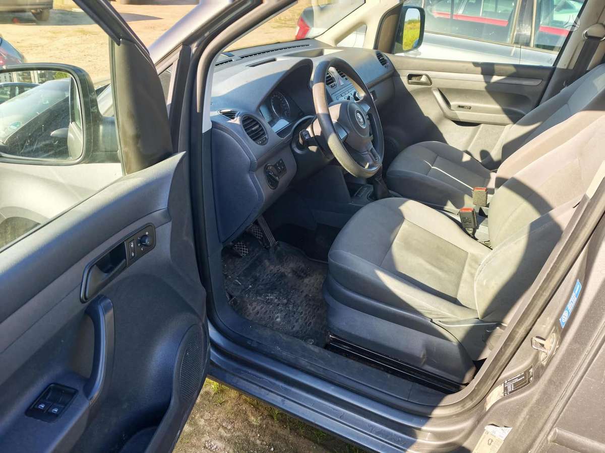 Volkswagen Caddy 2015 — photo 7