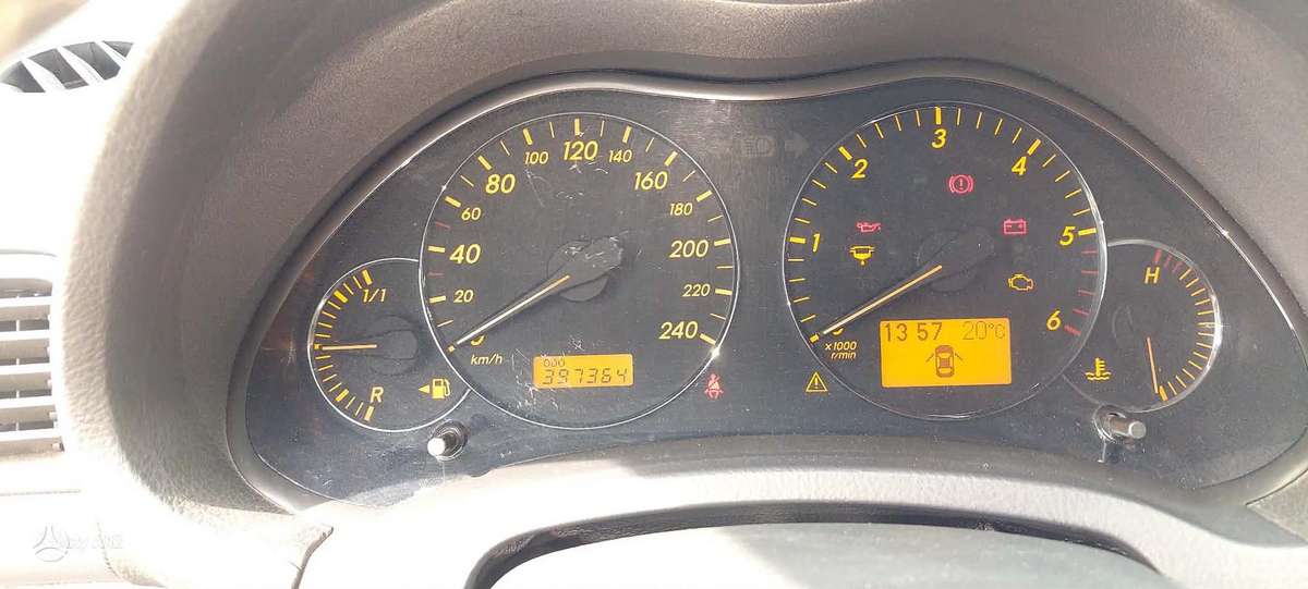 Toyota Avensis 2006 — photo 10