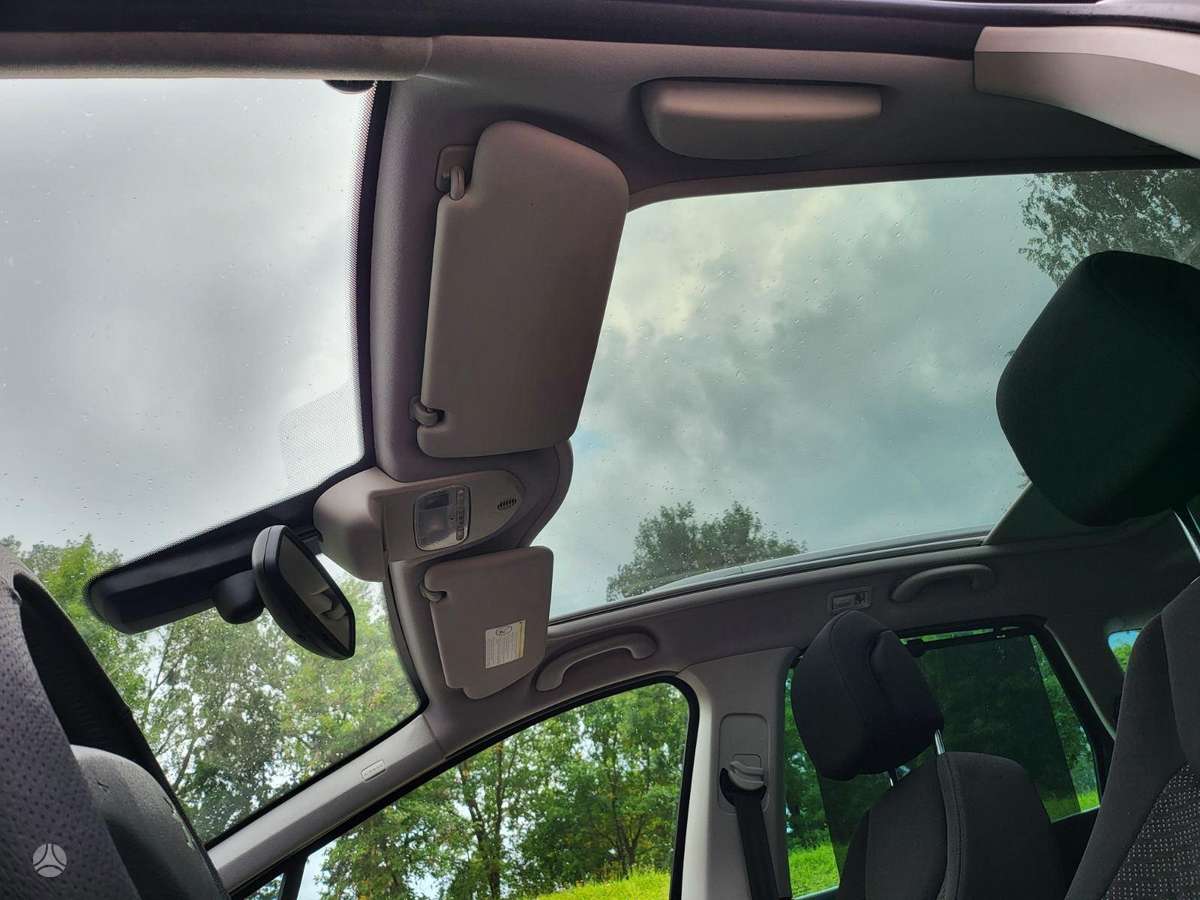 Peugeot 308 2008 — photo 17