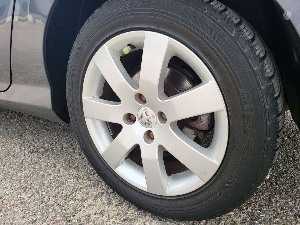 Peugeot 308 2008 — photo 23