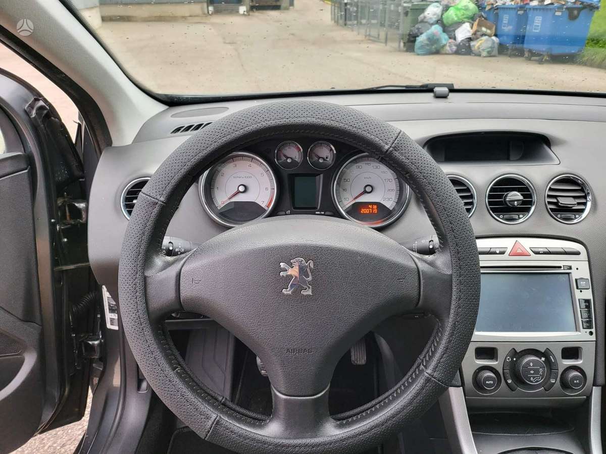 Peugeot 308 2008 — photo 6
