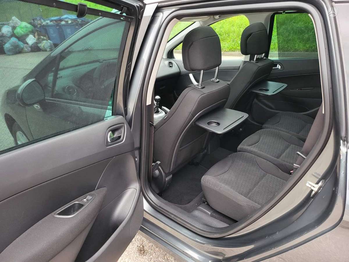 Peugeot 308 2008 — photo 9