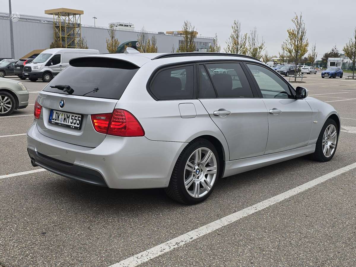 BMW 320 2011 — engine 1995 cm³, 184 HP (135kW)