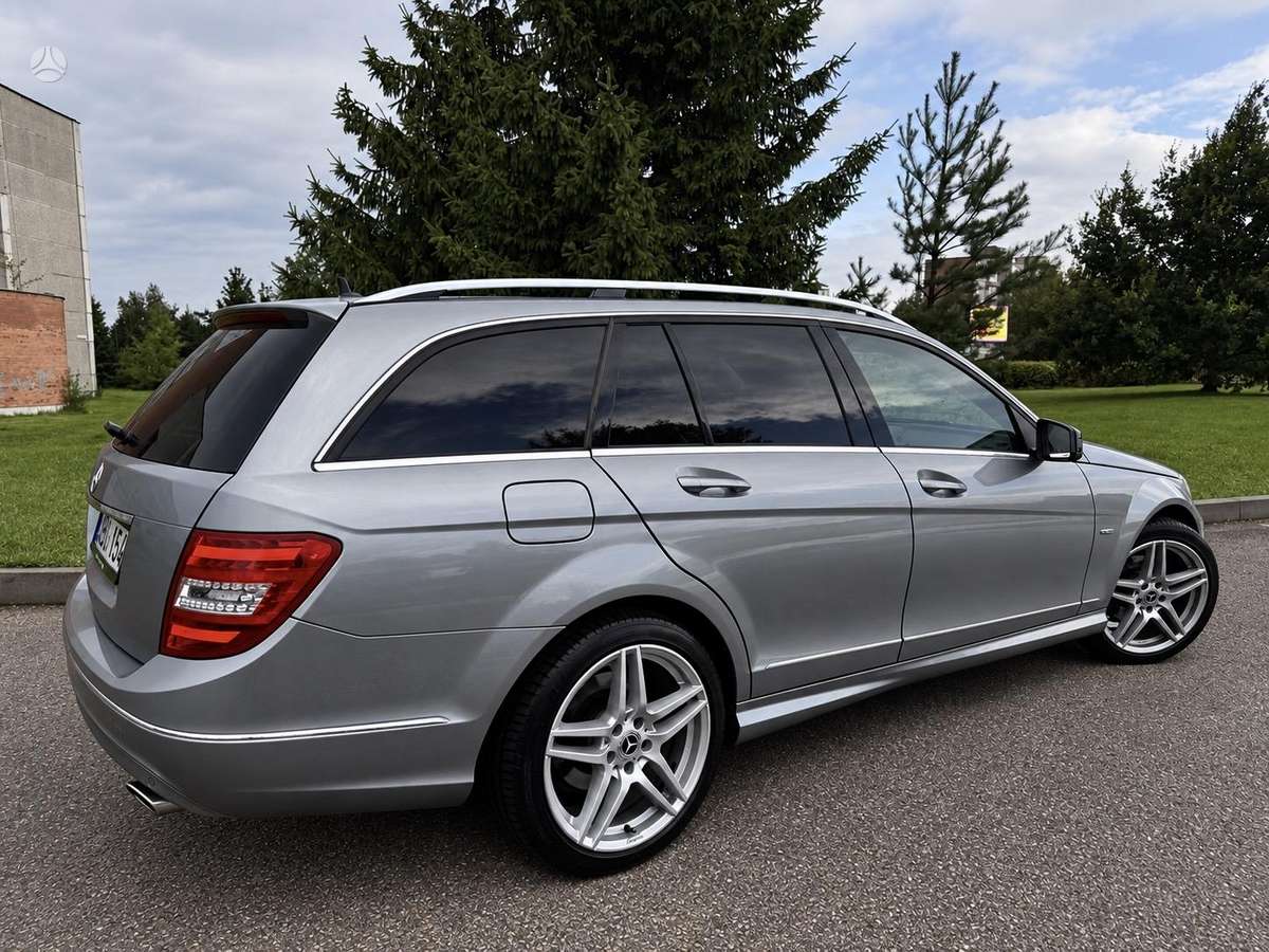 Mercedes-Benz C220 2012 — фото 25