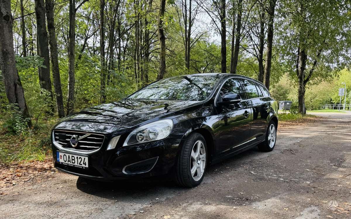 Volvo V60, 2011