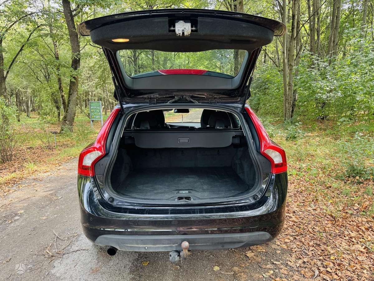 Volvo V60 2011 — photo 6