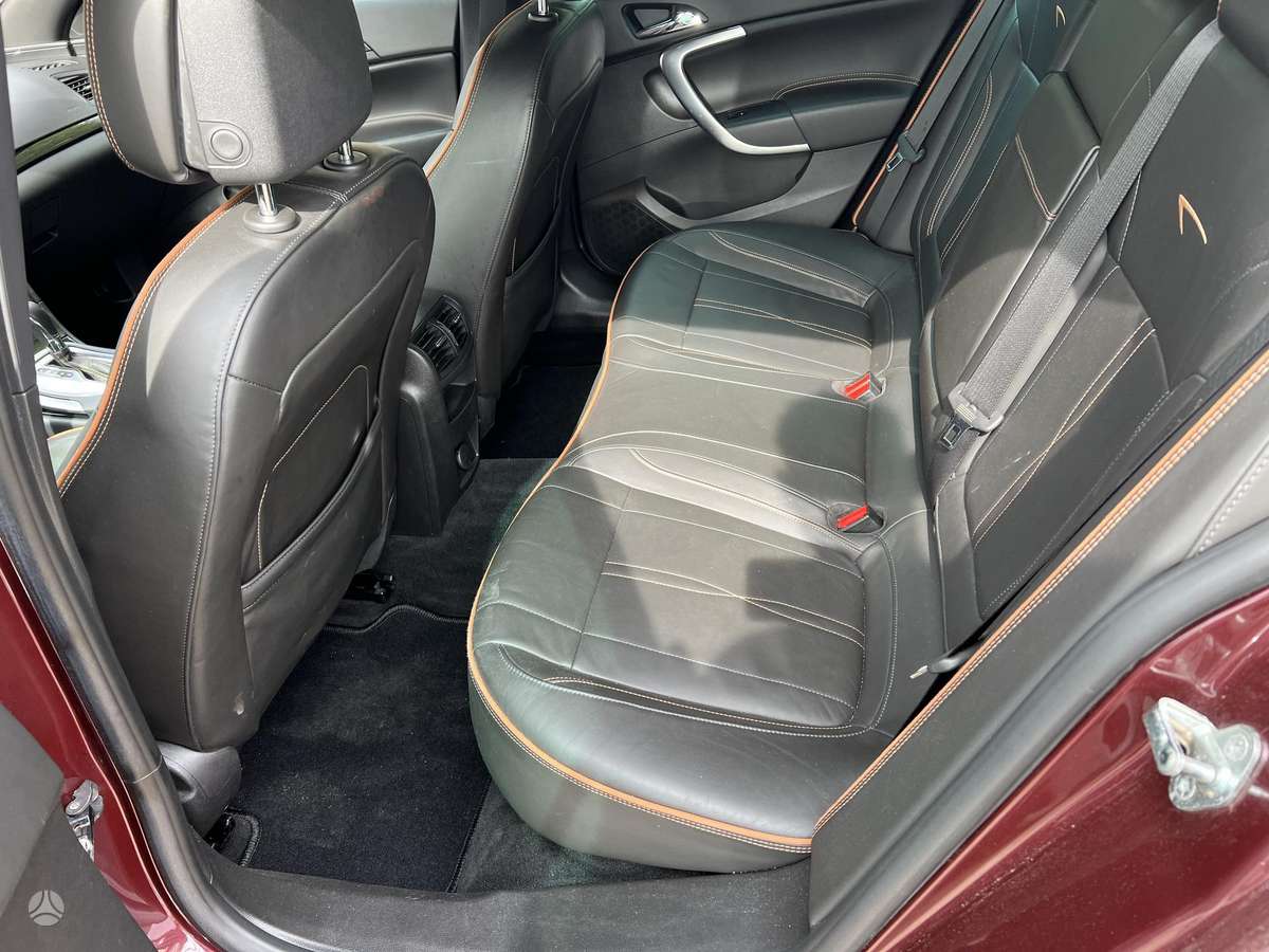 Opel Insignia 2013 — photo 10