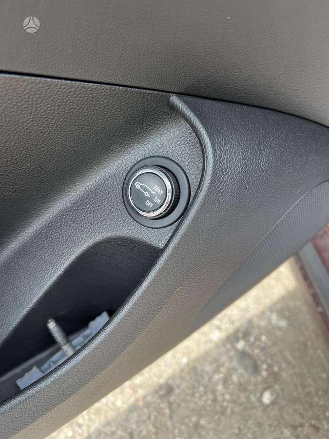 Opel Insignia 2013 — photo 12