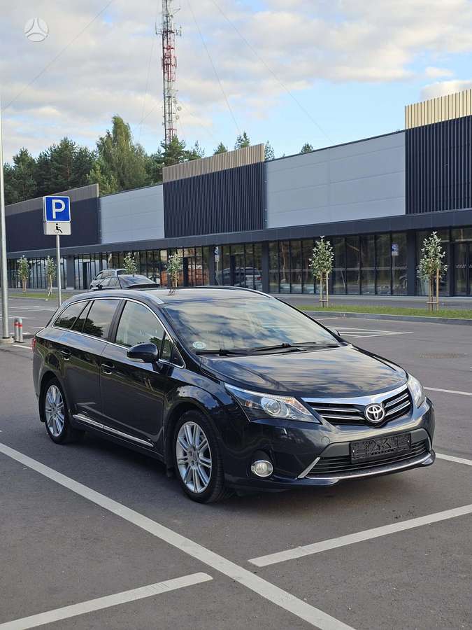 Toyota Avensis, 2014 — авто для ЗСУ з Європи