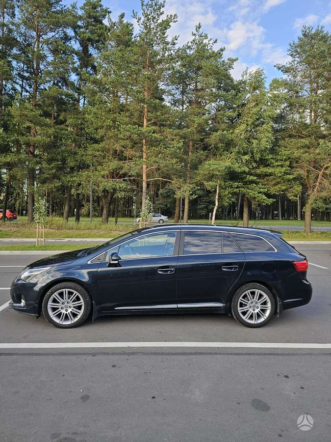 Toyota Avensis 2014 — двигун 2000 cm³, 124 HP (91kW)