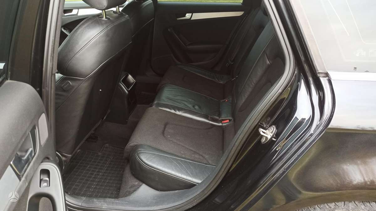 Audi A4 2009 — photo 14