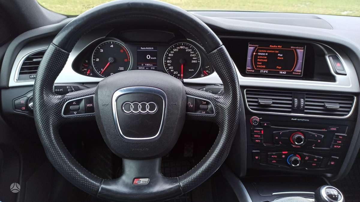 Audi A4 2009 — photo 15