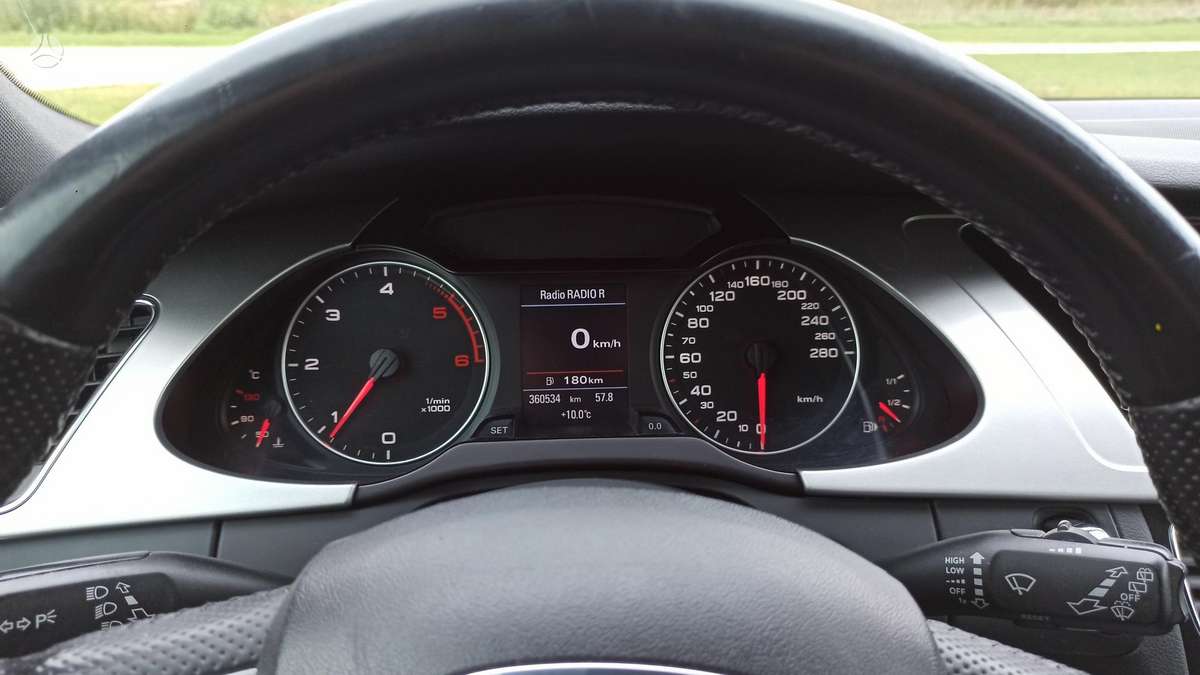Audi A4 2009 — photo 17