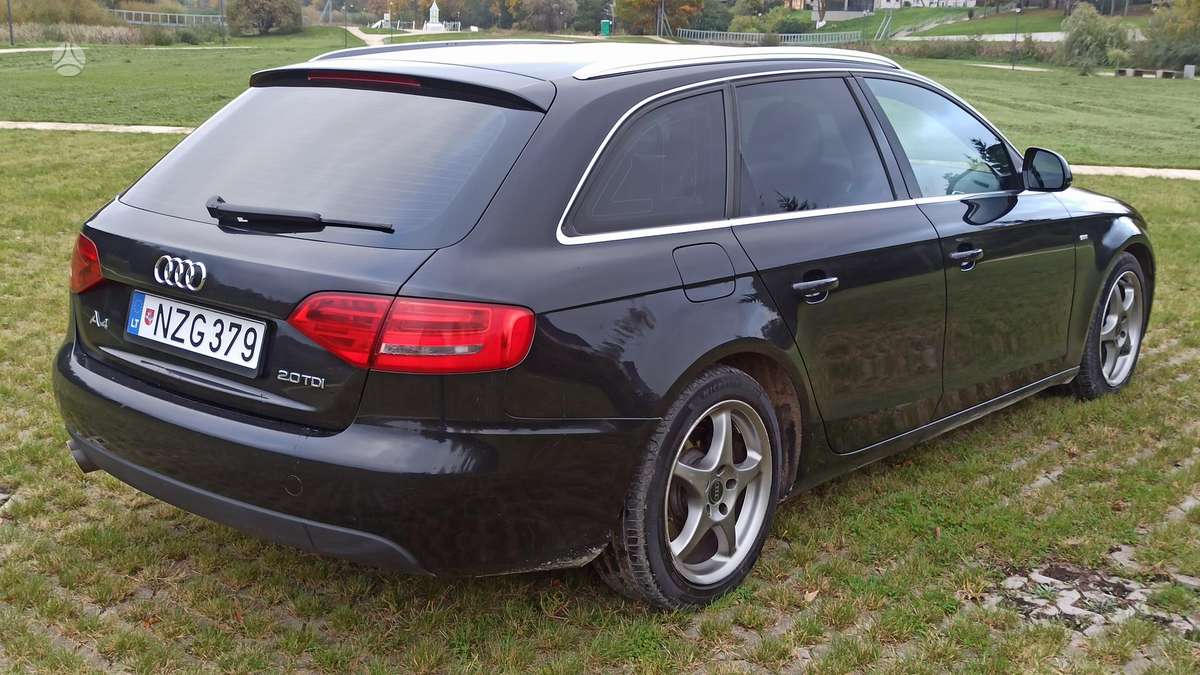 Audi A4 2009 — photo 8