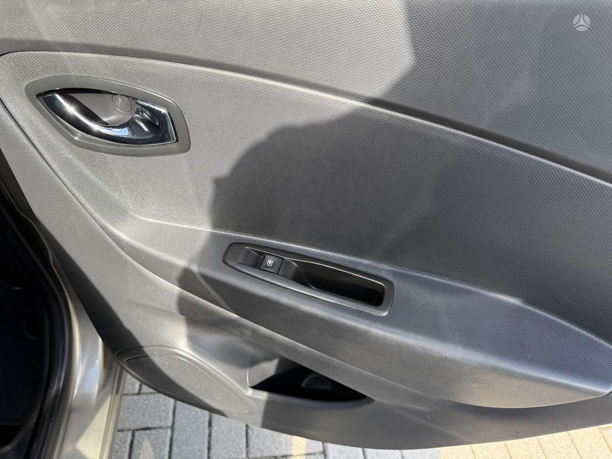 Renault Captur 2015 — фото 23