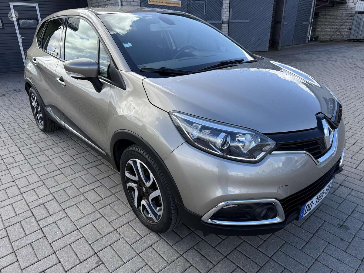Renault Captur 2015 — салон