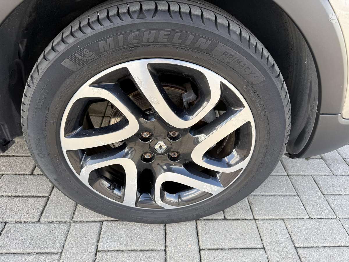 Renault Captur 2015 — фото 31