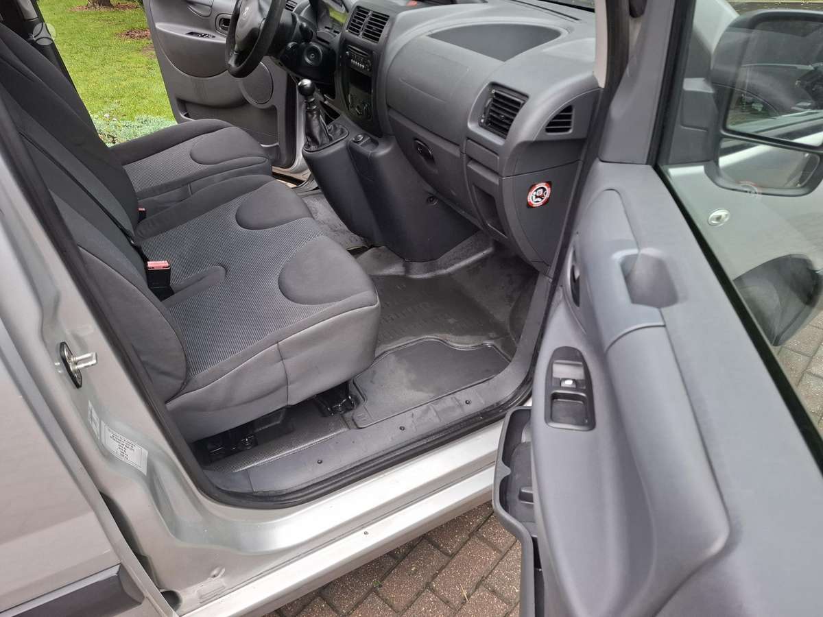 Peugeot Expert 2015 — photo 13