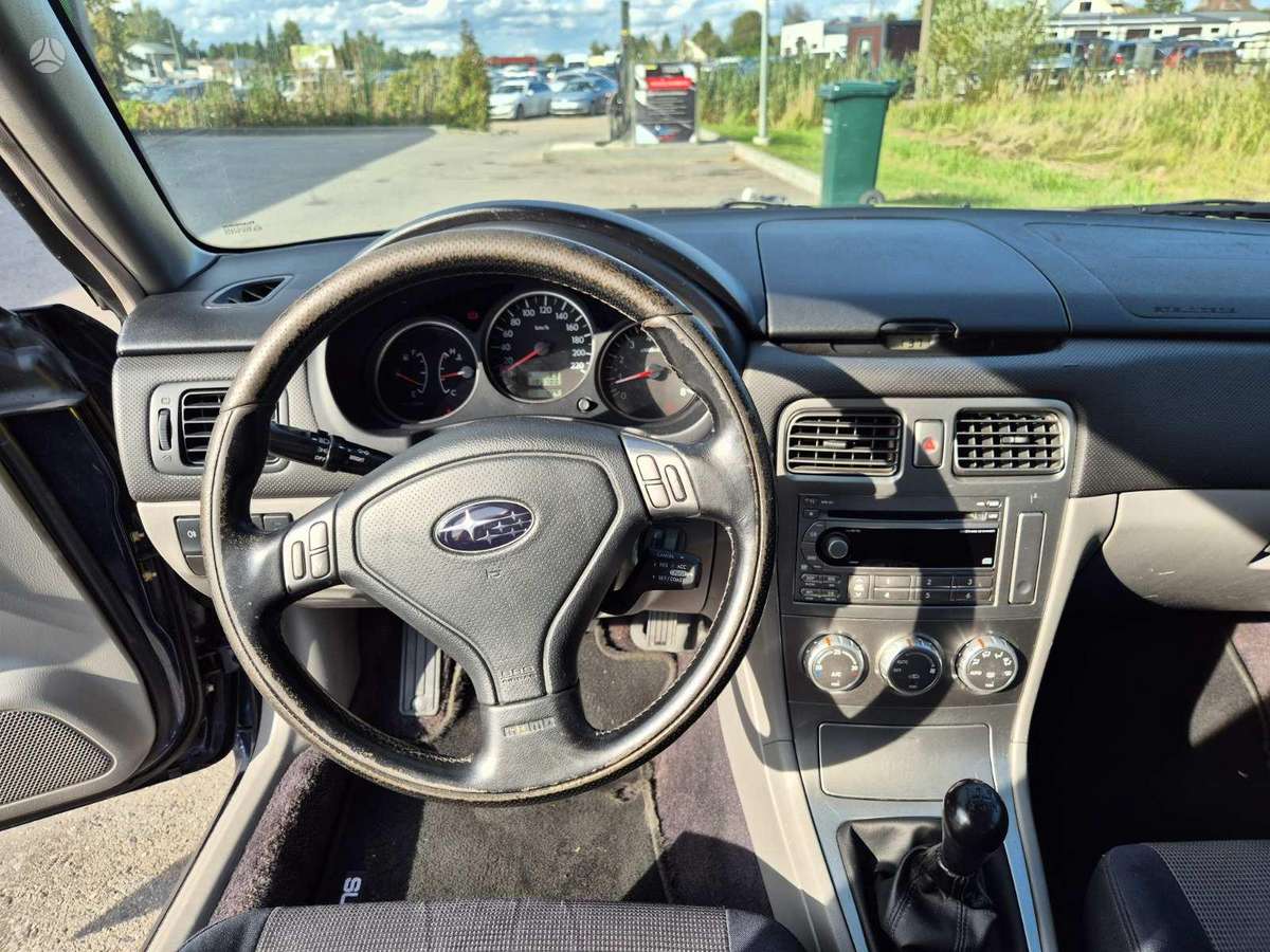 Subaru Forester 2005 — photo 14