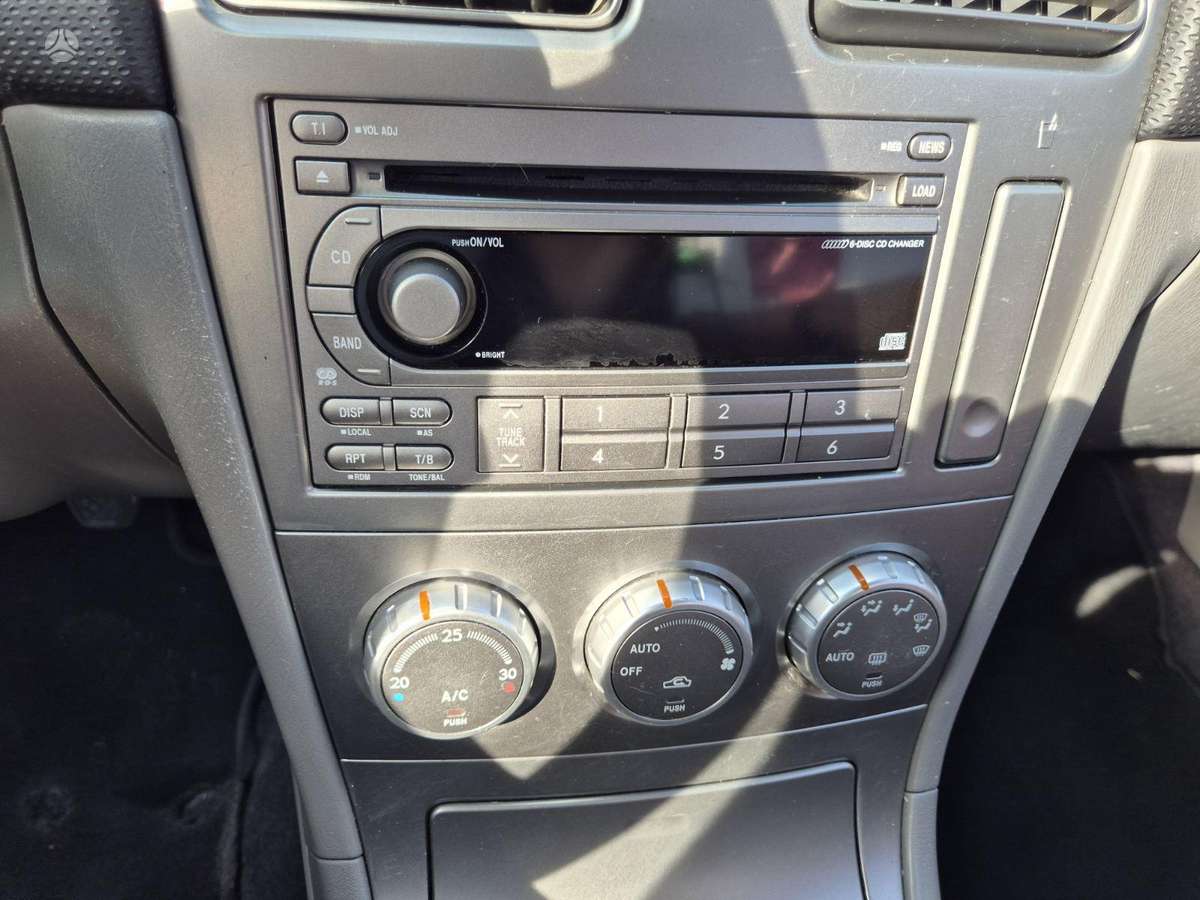 Subaru Forester 2005 — photo 15