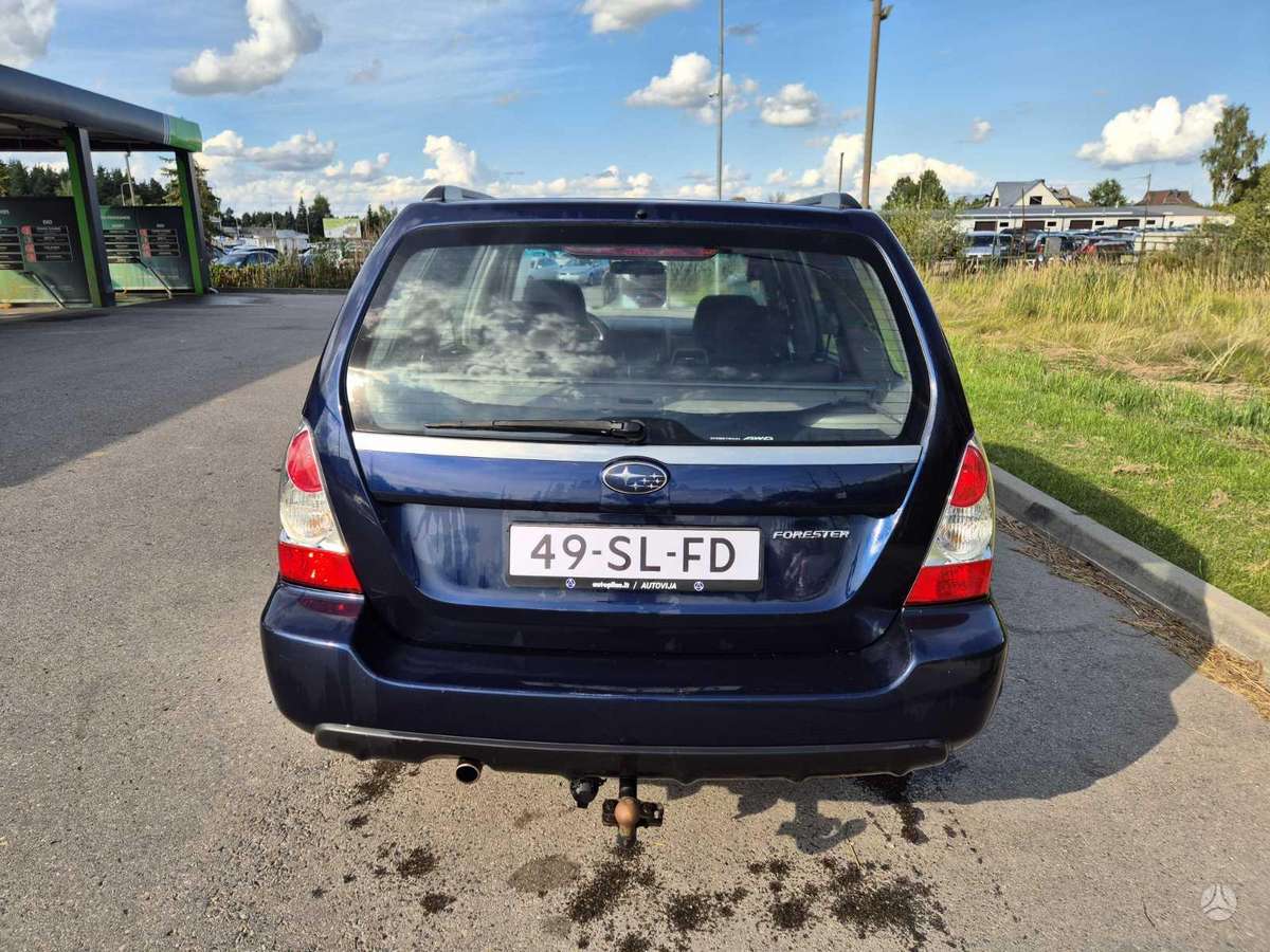 Subaru Forester 2005 — engine 2000 cm³, 158 HP (116kW)