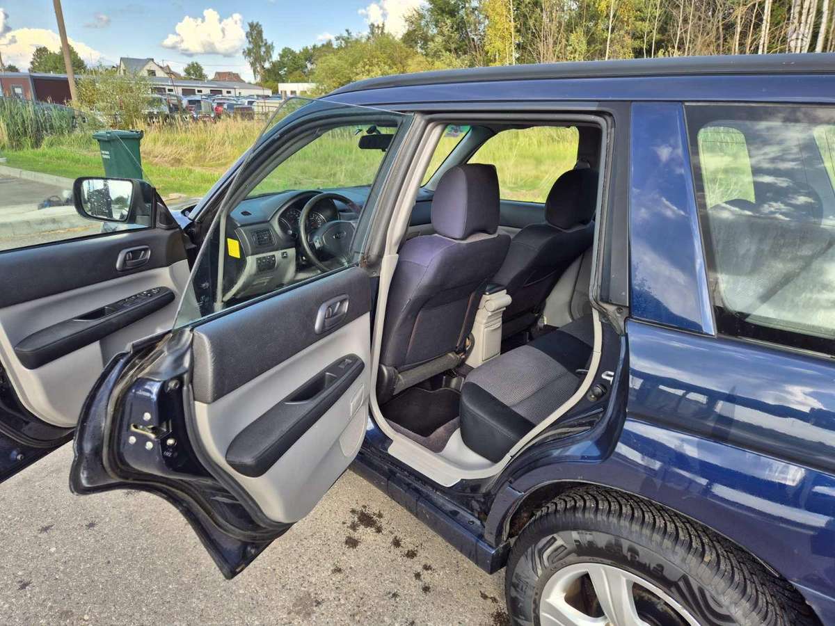 Subaru Forester 2005 — photo 8