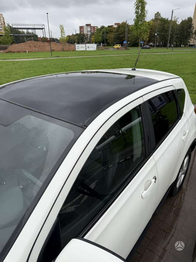 Nissan Qashqai 2008 — салон