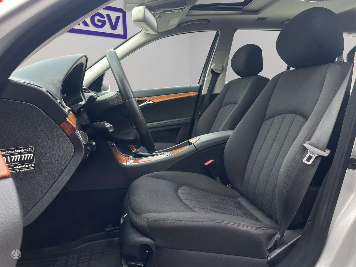 Mercedes-Benz E220 2008 — photo 15