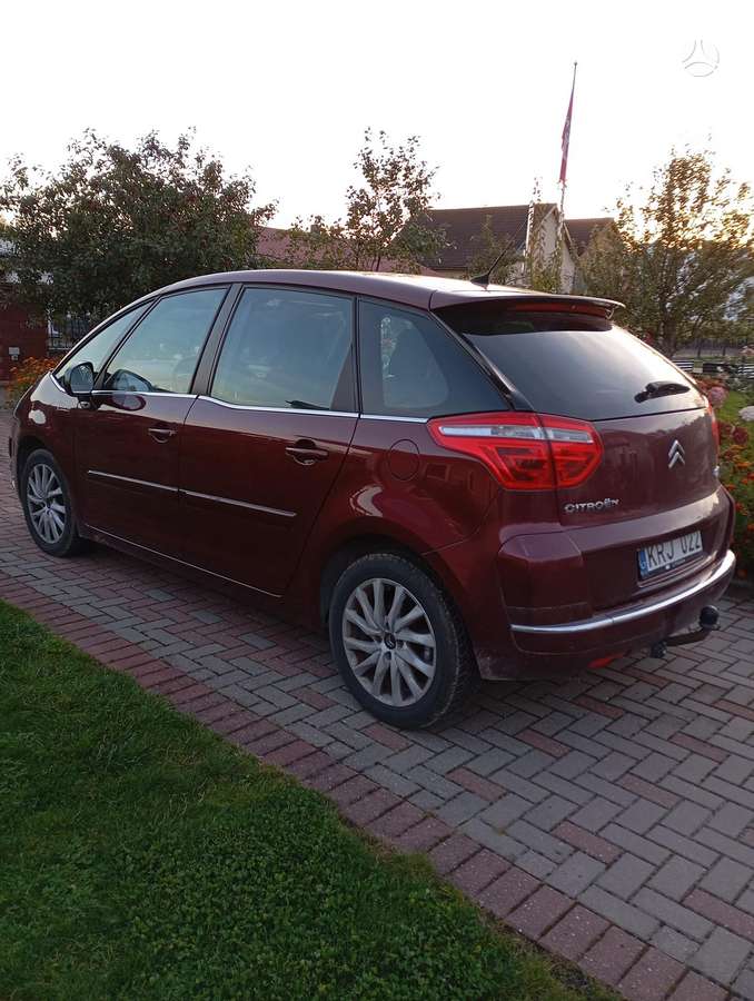 Citroen C4 2008 — двигун 1997 cm³, 136 HP (100kW)