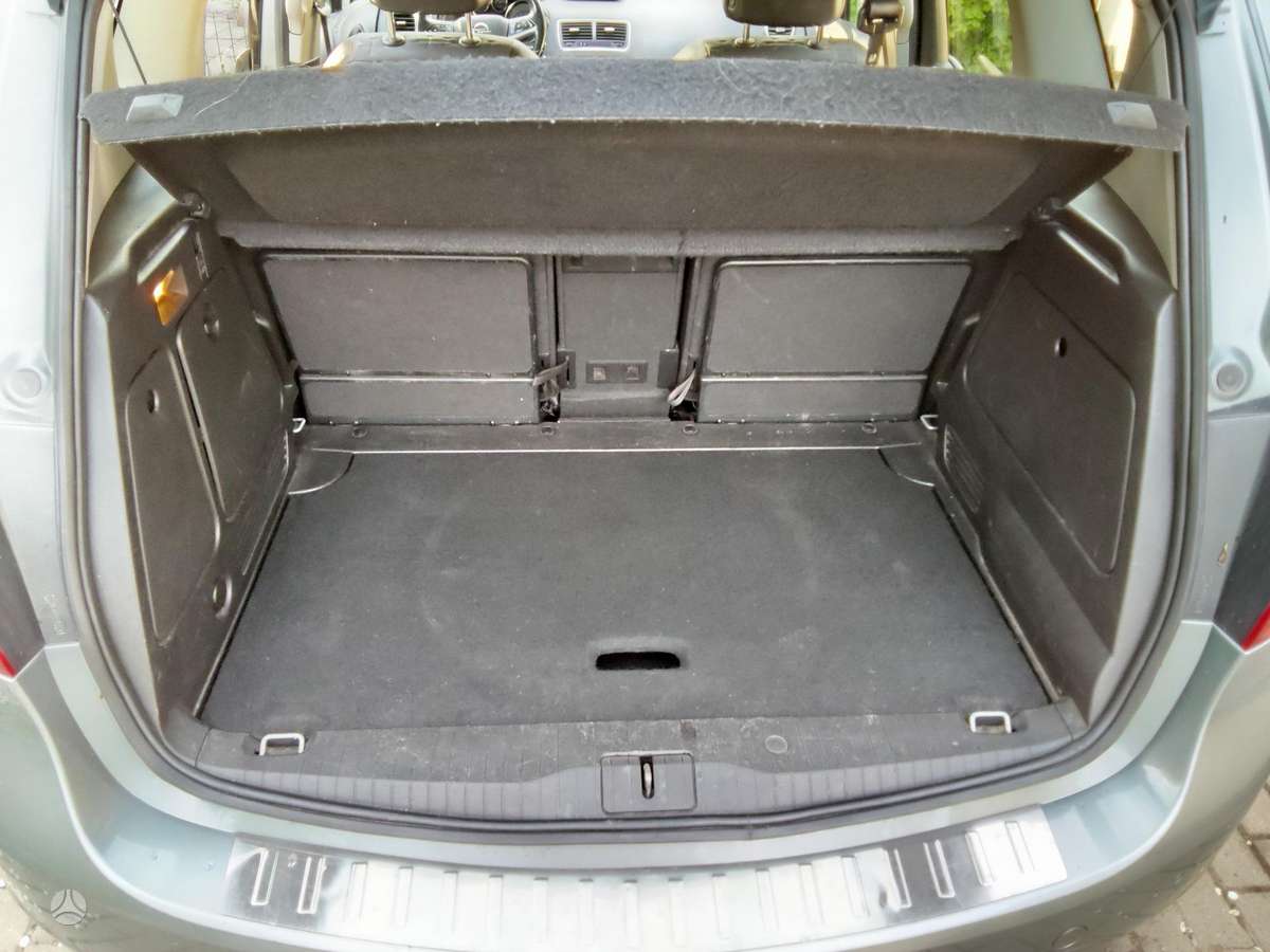 Opel Meriva 2011 — photo 16
