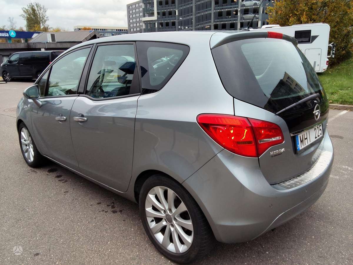 Opel Meriva 2011 — photo 6