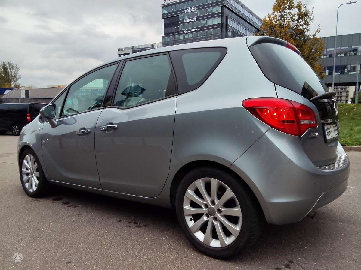 Opel Meriva 2011 — photo 8