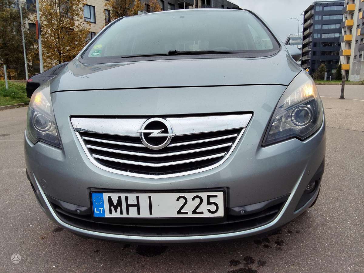 Opel Meriva 2011 — photo 9