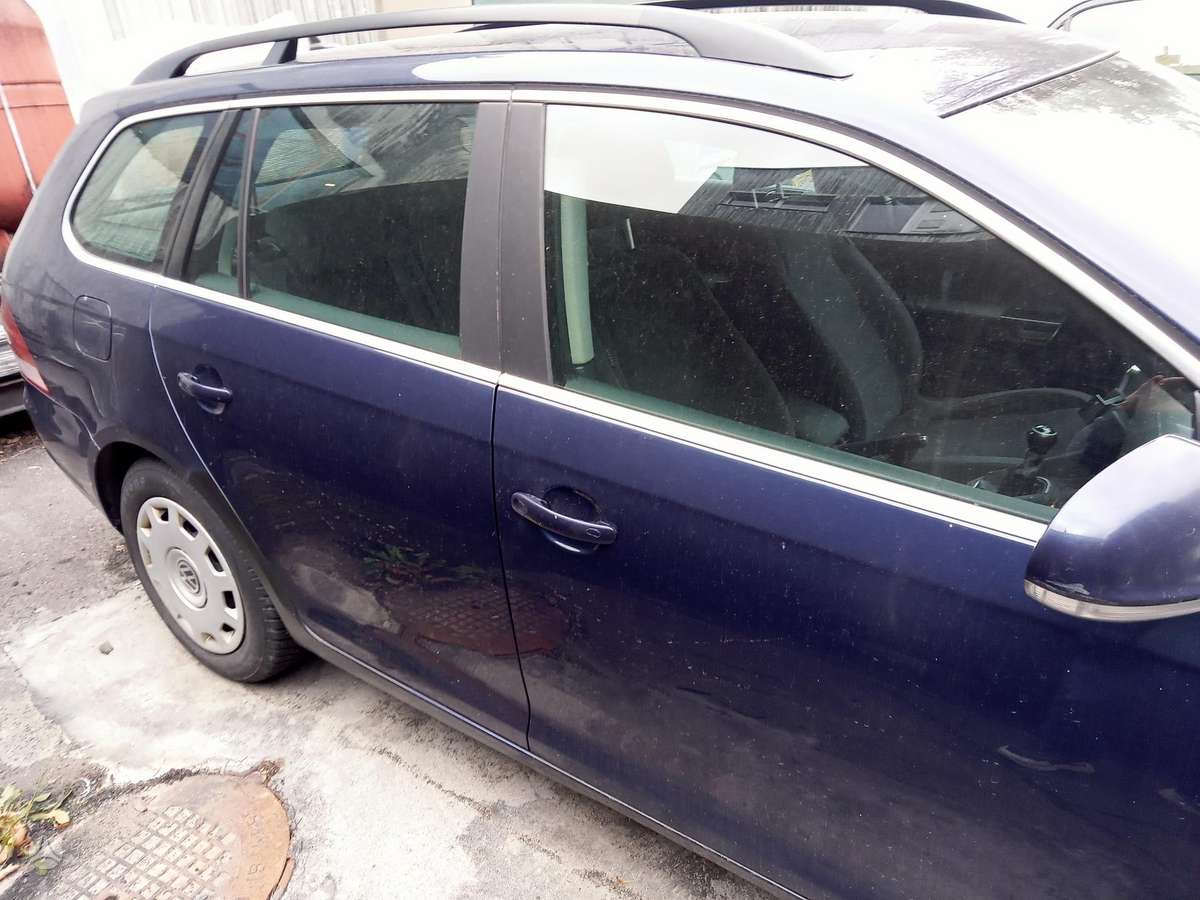 Volkswagen Golf 2008 — interior