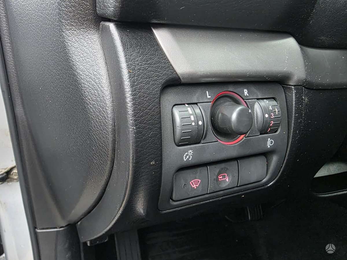 Subaru Outback 2007 — photo 19