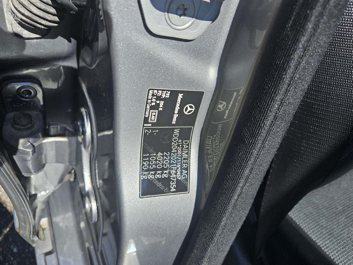 Mercedes-Benz C220 2011 — photo 9