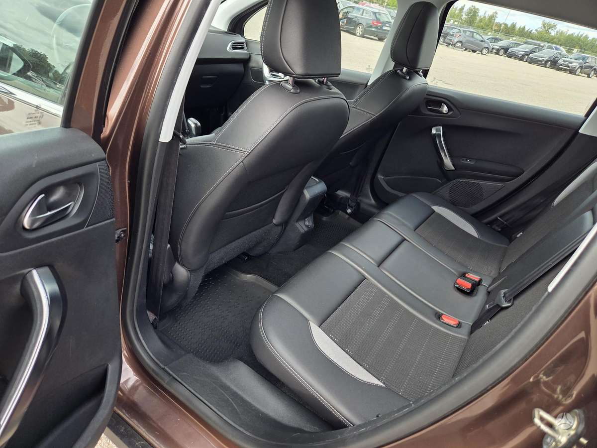 Peugeot 2008 2013 — photo 12