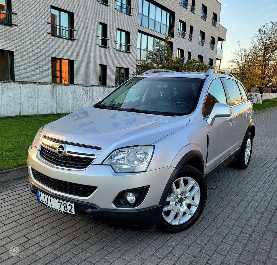 Opel Antara 2012 — вигляд ззаду