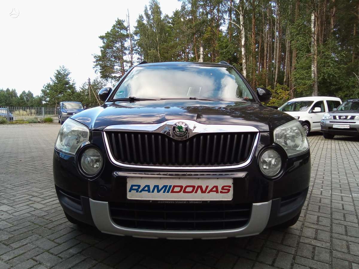 Skoda Yeti 2010 — вигляд ззаду