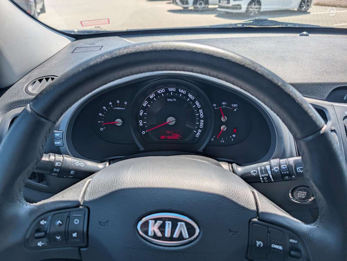Kia Sportage 2012 — photo 12