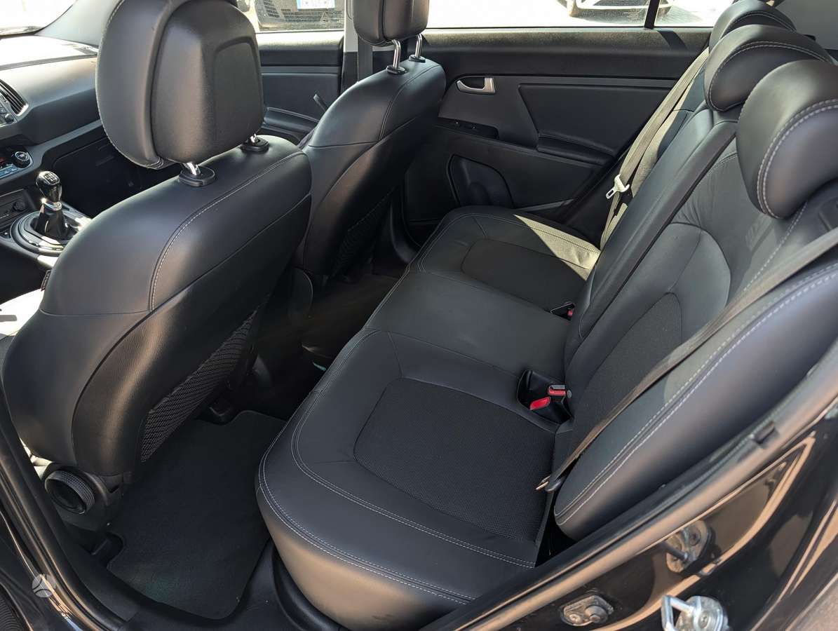 Kia Sportage 2012 — photo 14