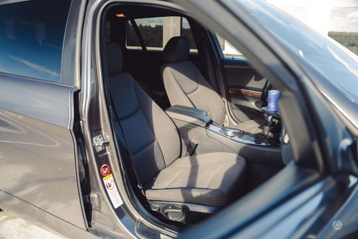 BMW 320 2006 — photo 12