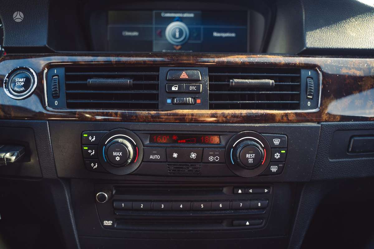 BMW 320 2006 — photo 24