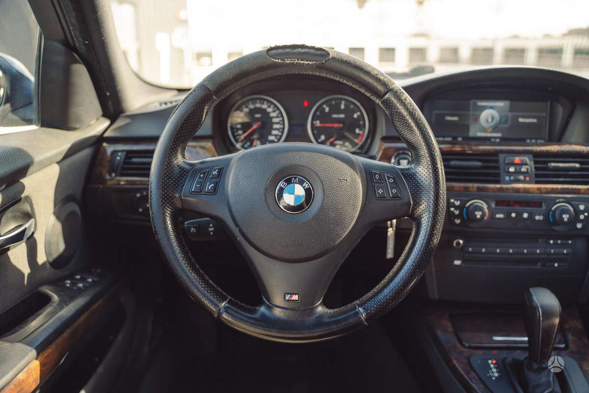 BMW 320 2006 — photo 26