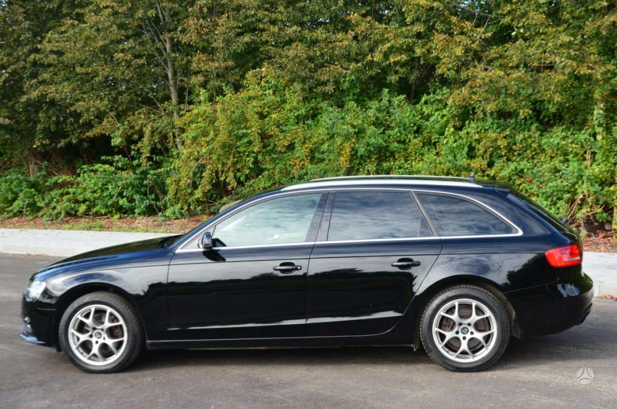 Audi A4 2012 — photo 19