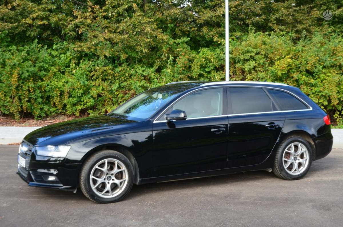 Audi A4 2012 — photo 21