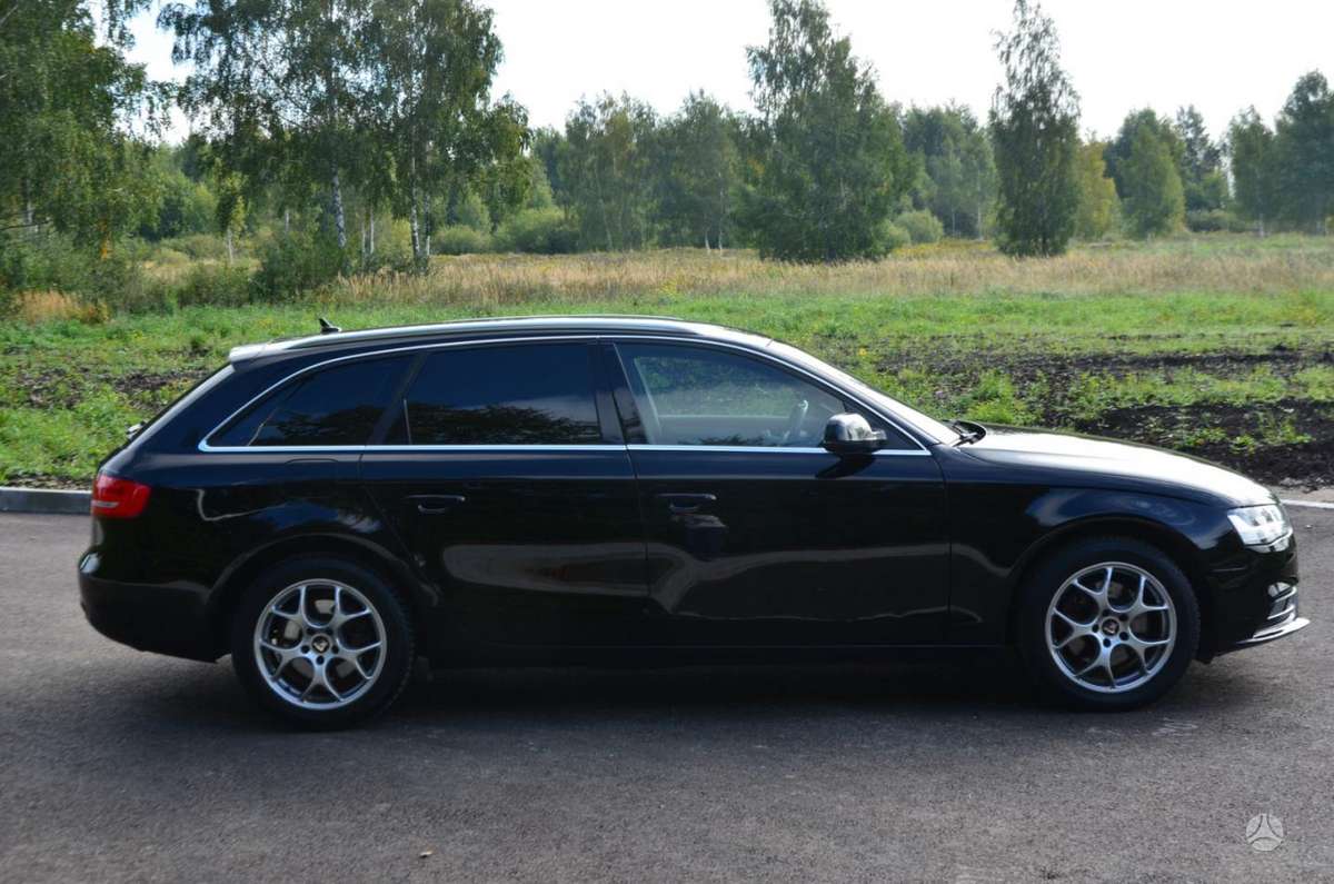 Audi A4 2012 — photo 8