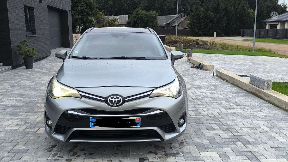 Toyota Avensis, 2015