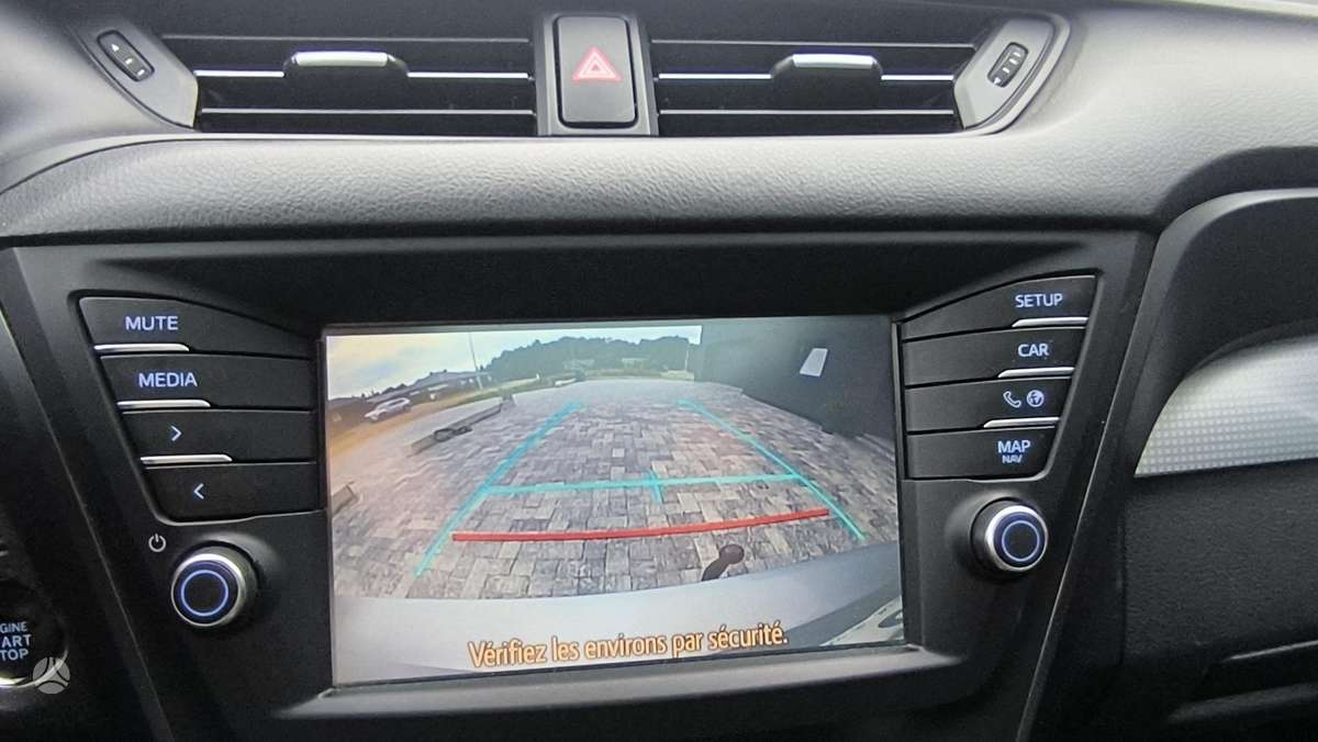 Toyota Avensis 2015 — photo 17