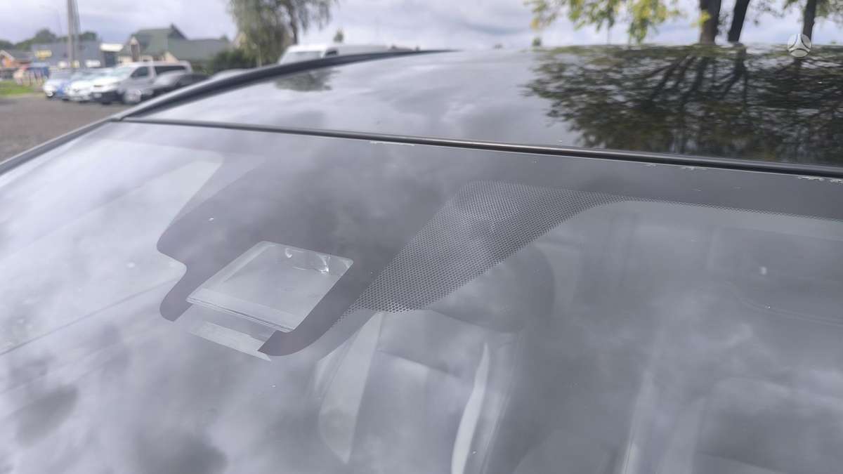 Toyota Avensis 2015 — photo 19